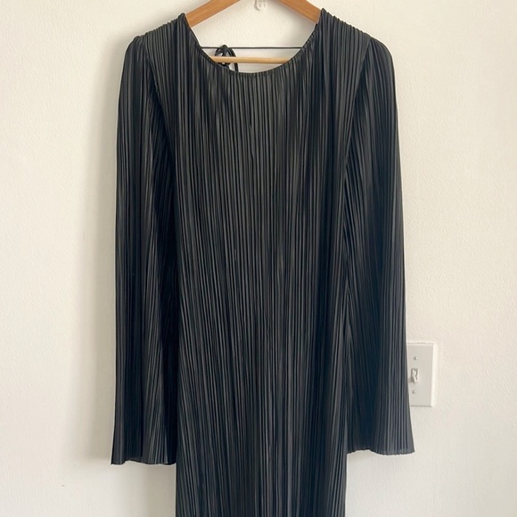 4SI3NNA Krista Pleated Long Sleeve Midi Dress Black - Picture 5 of 16
